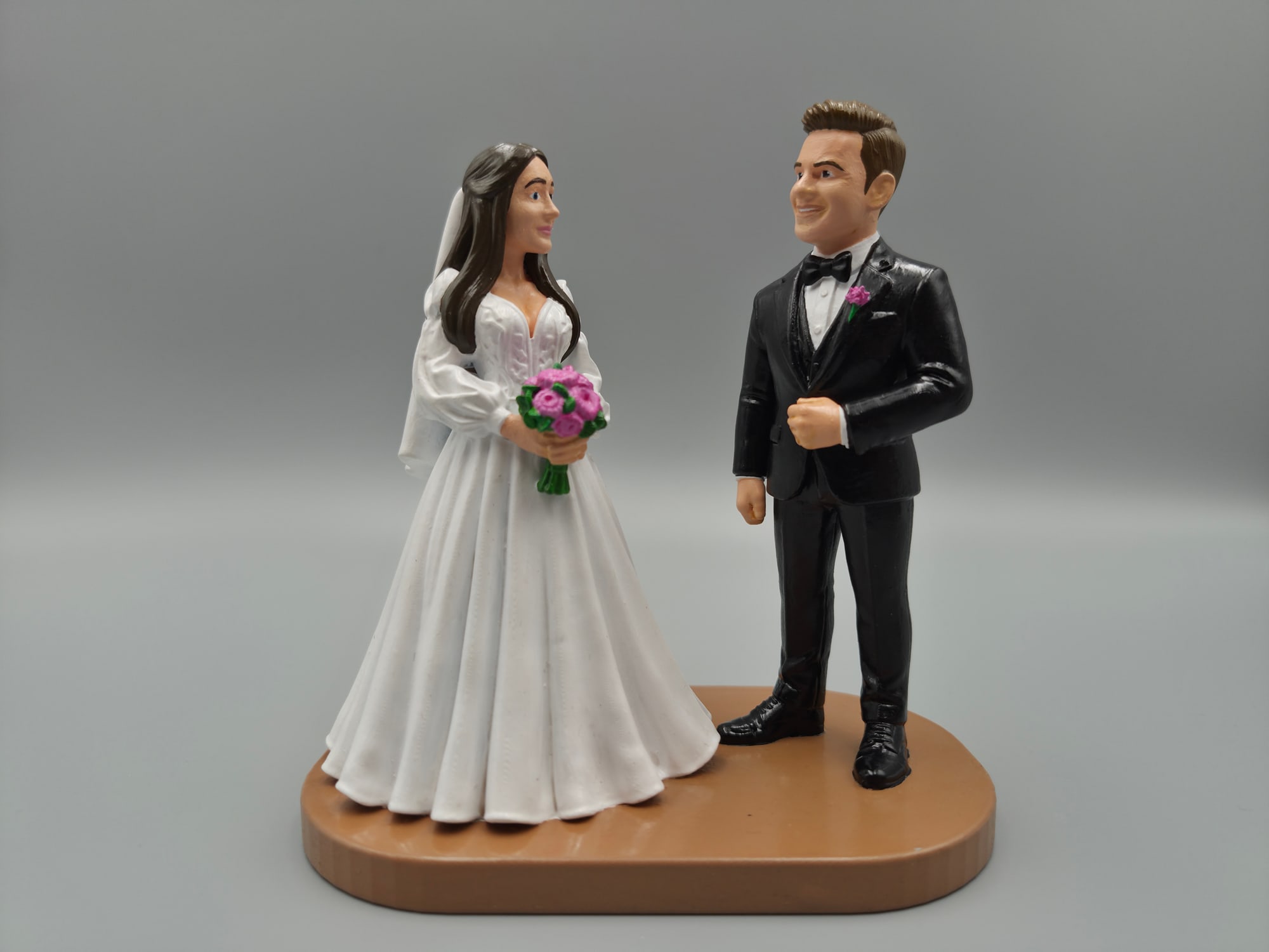 Personalizowana figurka pary młodej jako prezent ślubny